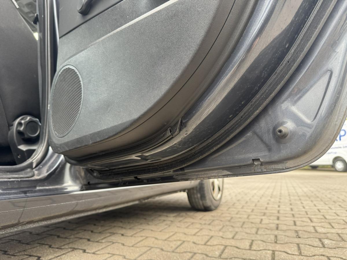 Kia Ceed ED original T&uuml;r hinten rechts Kombi 5K Graumetallic Bj.2011